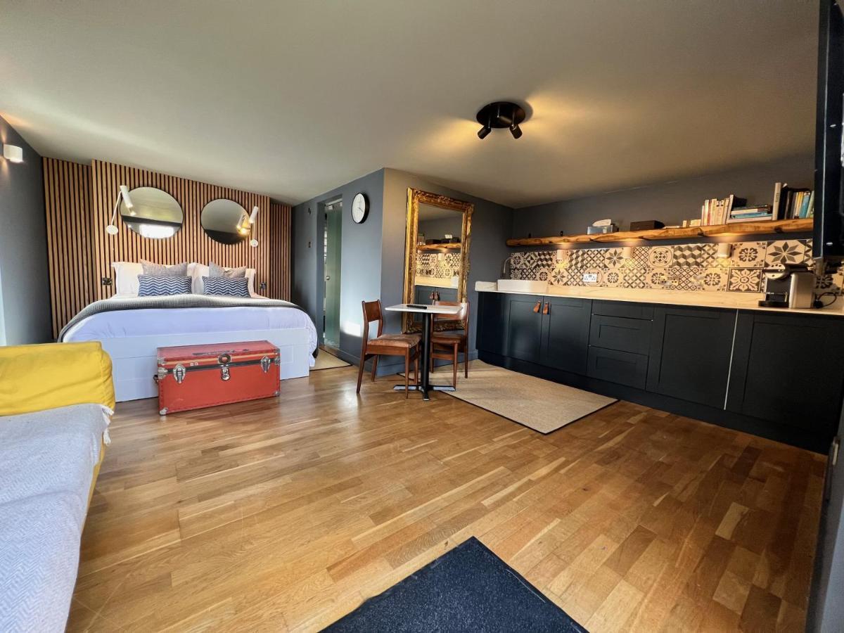 Rockmount Rooms & Apartment Tavistock  Buitenkant foto