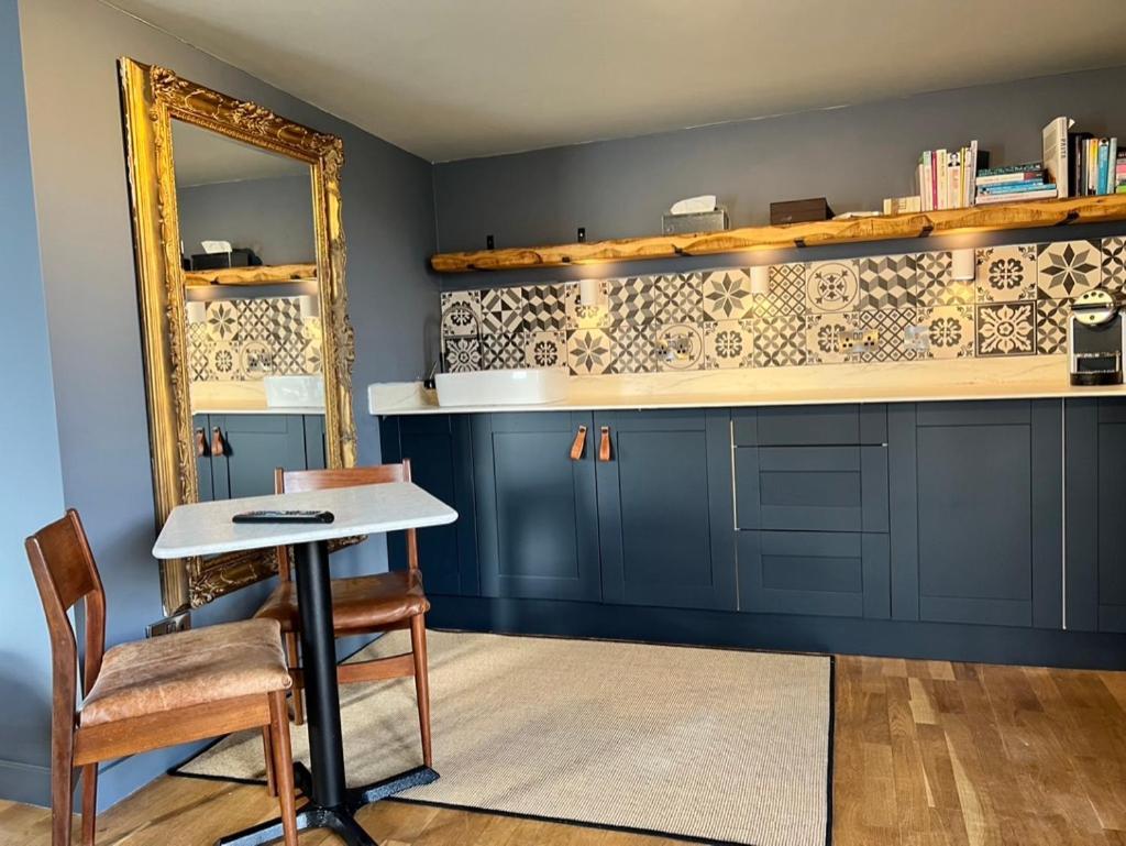 Rockmount Rooms & Apartment Tavistock  Buitenkant foto